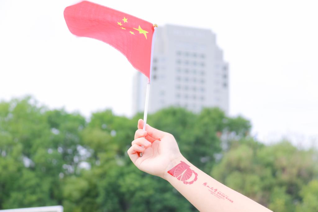 国泰民安遇见阖家团圆，我与米兰·体育_米兰(中国)共情深（组图）
