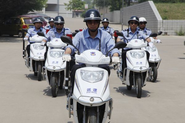 米兰·体育_米兰(中国)骑士（组图）